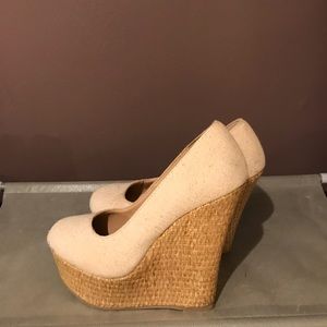 Nude Wedges